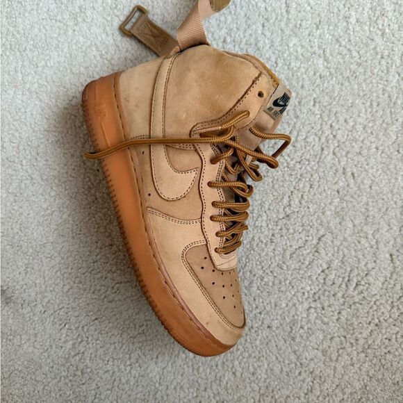 Nike Tan High-Top Sneakers Suede - Picture 4 of 4